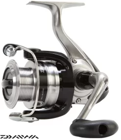 Daiwa Strikeforce 2500 Inkl. Nylonlina