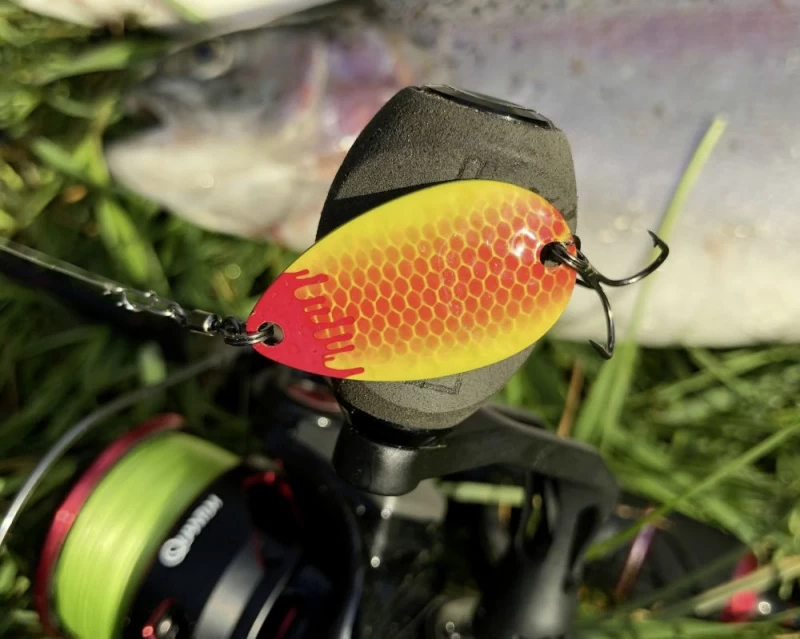 Magic Trout Bloody Big Blade 3,5cm, 2,6g 2 Magic Trout Bloody Big Blade 3,5cm, 2,6g – Image 2