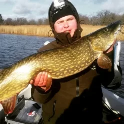 Eastfield Wingman Curly 23cm, 77g 8 Eastfield Wingman Curly 23cm, 77g -Pêche Série Magasin wingman curlr 4